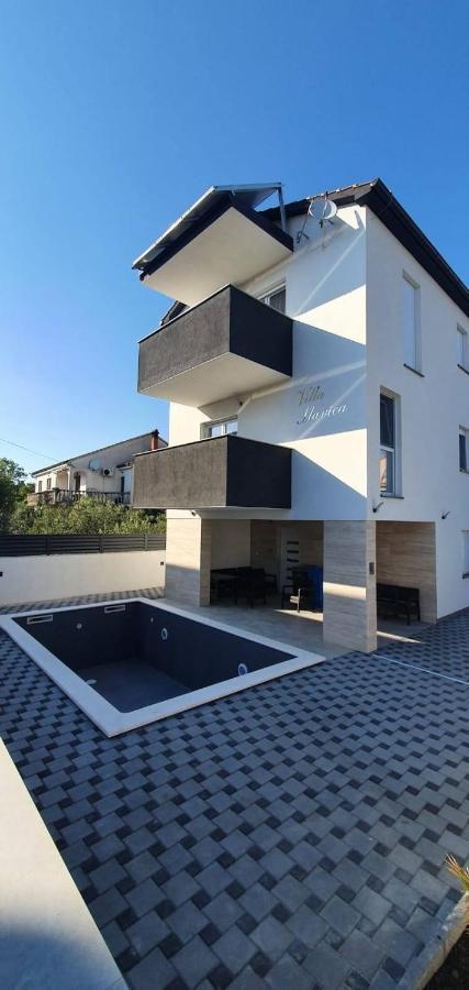 Vila Slavica Vir Ngoại thất bức ảnh