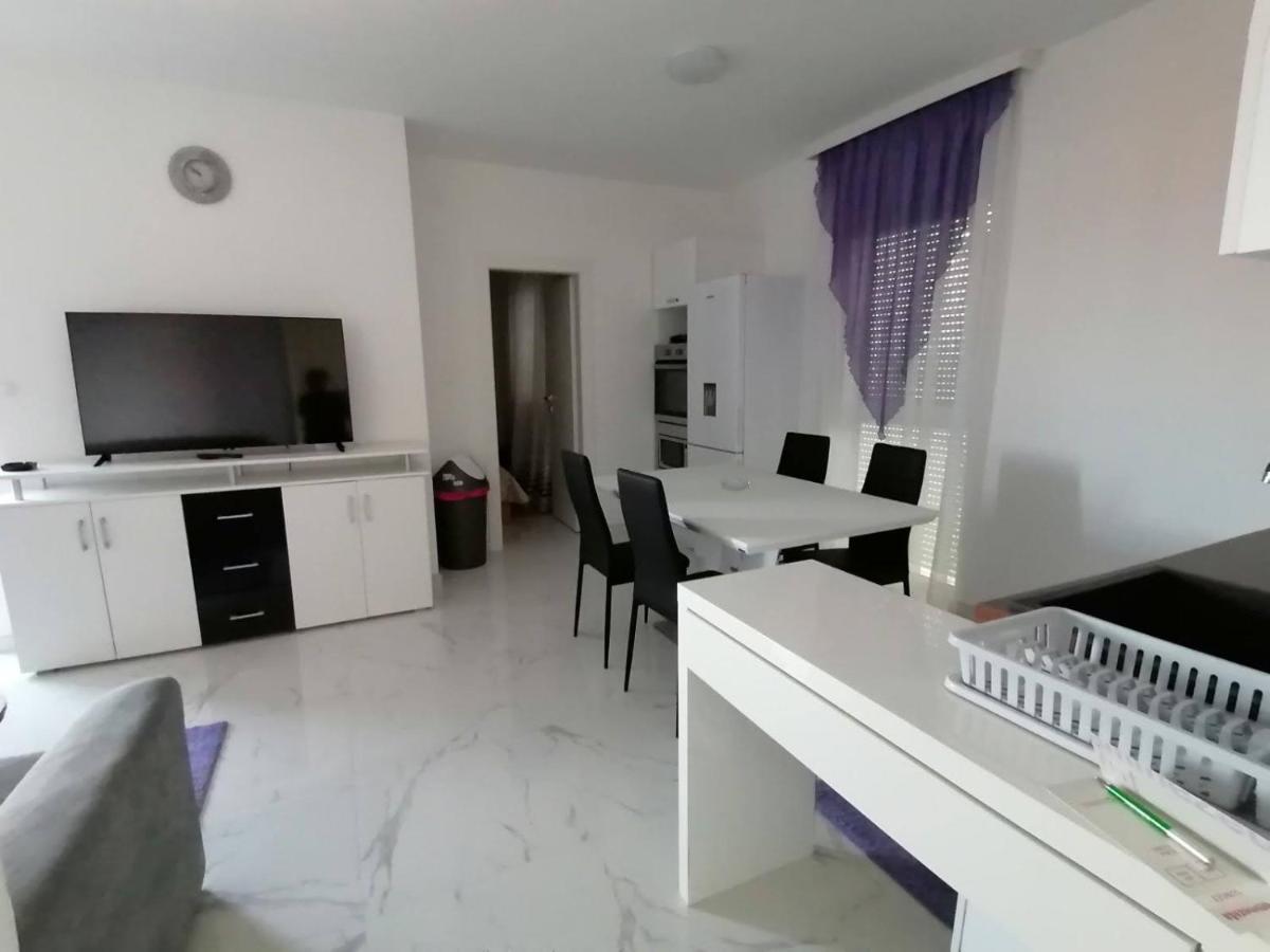 Vila Slavica Vir Ngoại thất bức ảnh