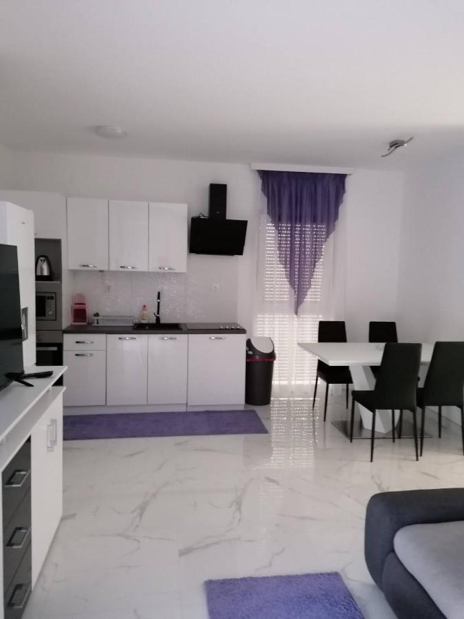 Vila Slavica Vir Ngoại thất bức ảnh