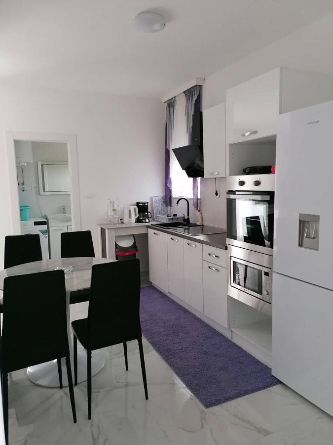 Vila Slavica Vir Ngoại thất bức ảnh