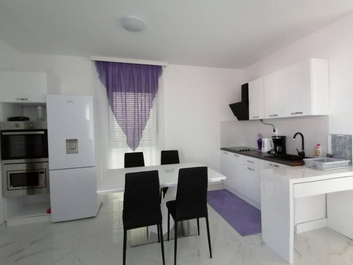 Vila Slavica Vir Ngoại thất bức ảnh